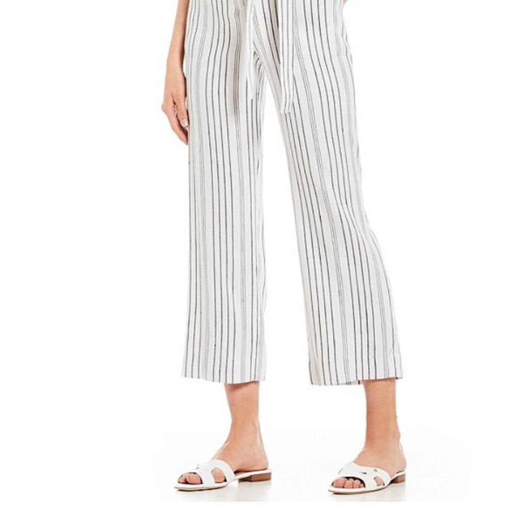 Black and White Striped Crop Pants